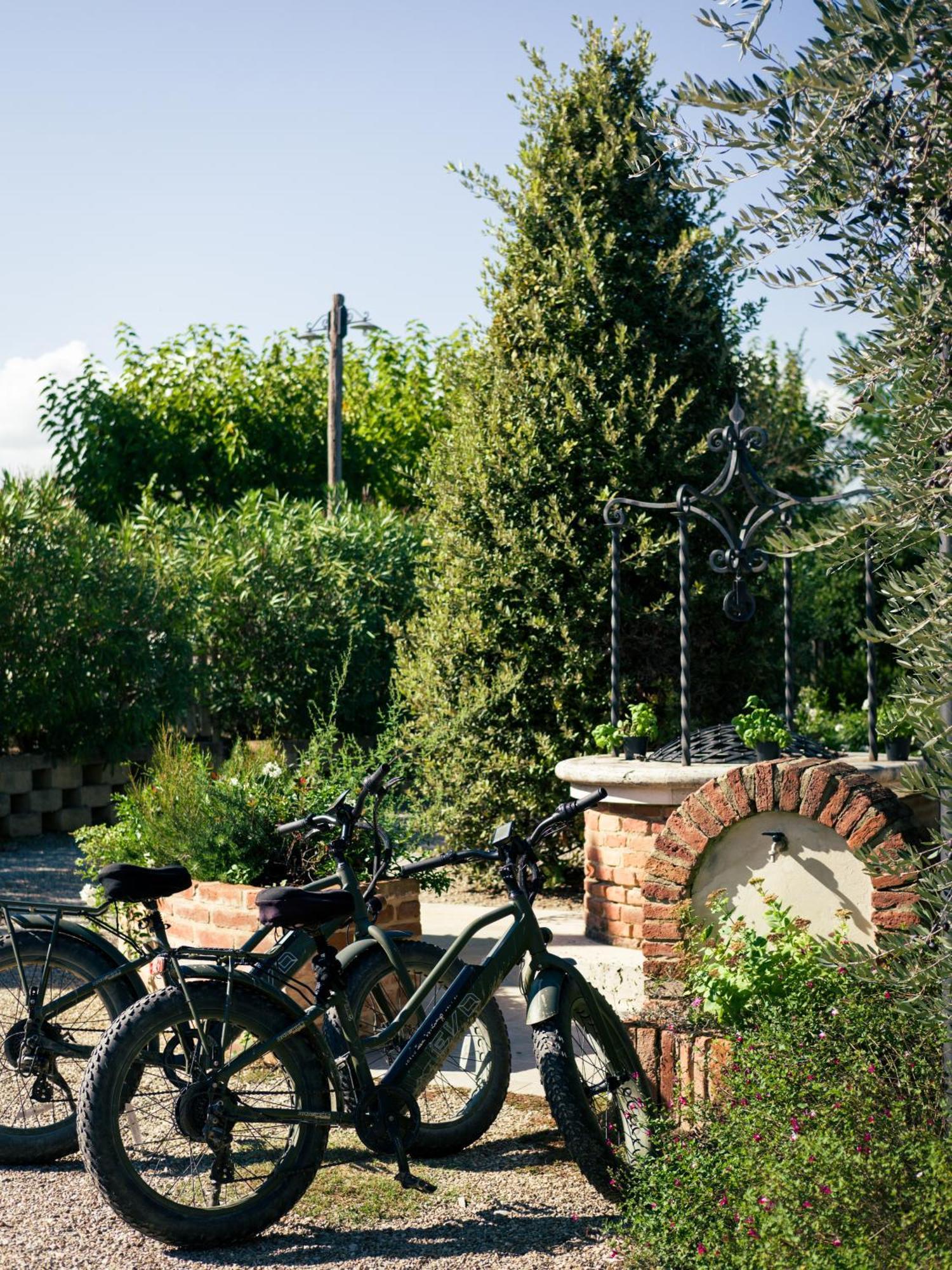 Hotel Borgo San Vincenzo Montepulciano Stazione Esterno foto